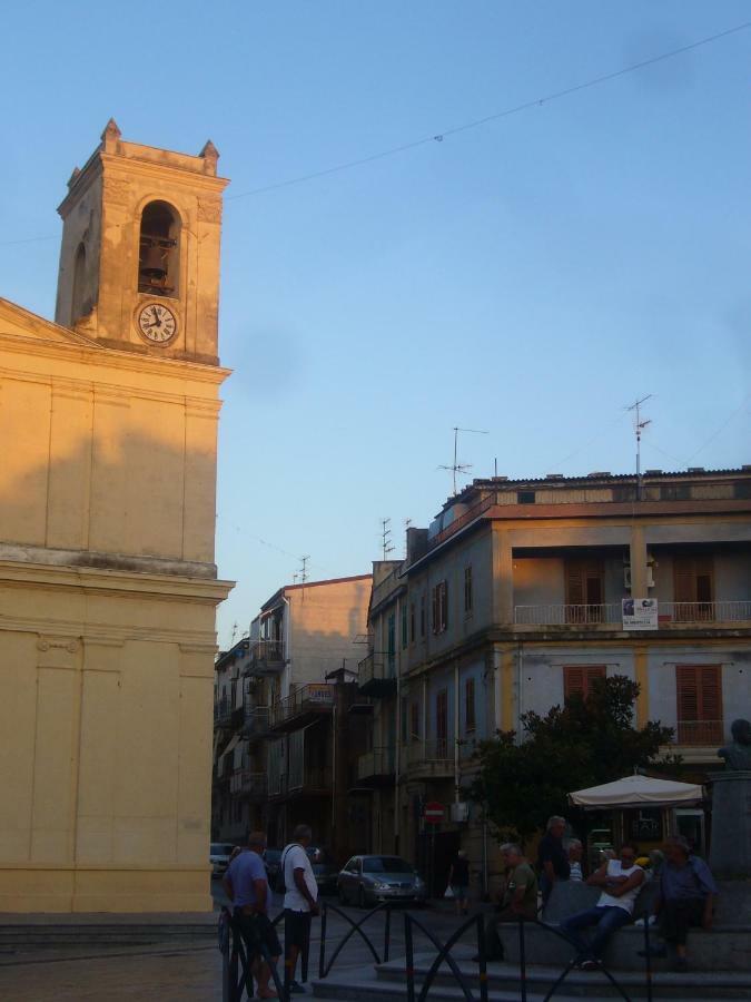 Hotel CasaLeo Campofelice Di Roccella Exterior foto