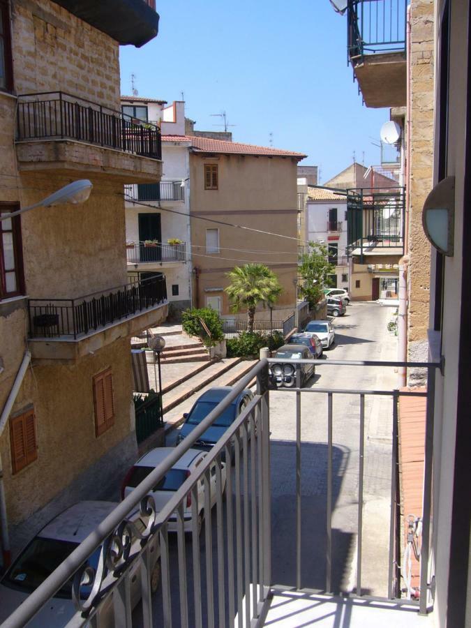 Hotel CasaLeo Campofelice Di Roccella Exterior foto